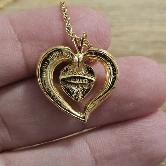 Avon Goldtone Heart Pendant Necklace With Onyx And Rhinestones - Picture 3 of 6